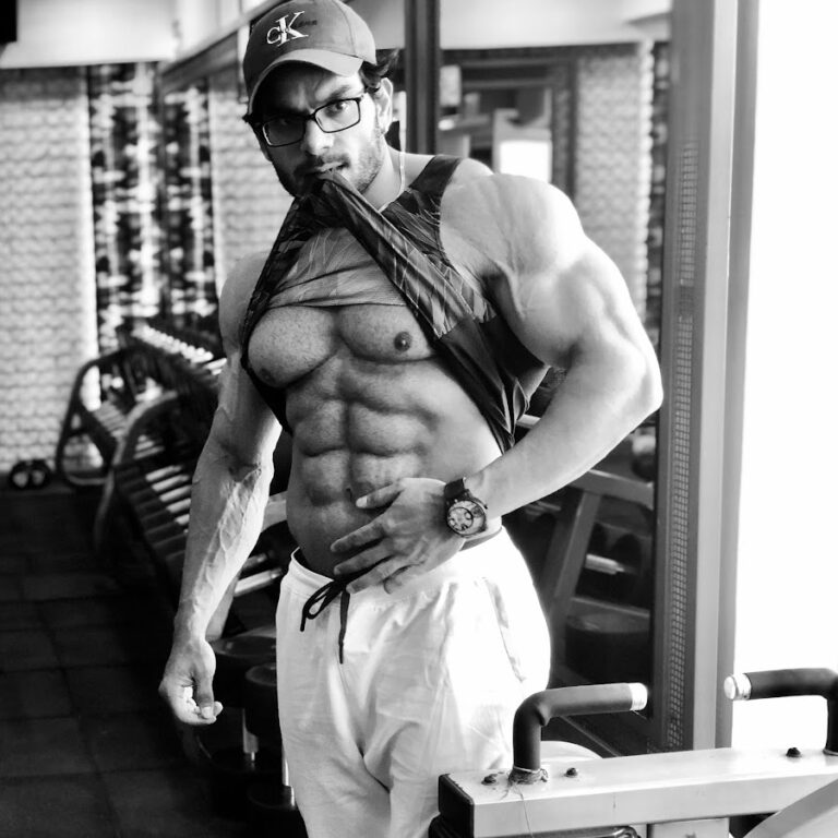 Read more about the article Noor Khan Bodybuilder Age | Height | Future Prediction
